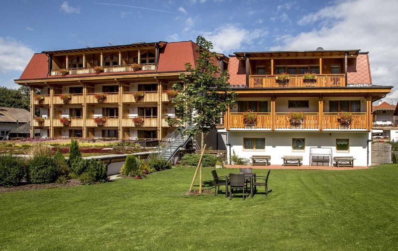 Hotel Reischach بَرونيكو المظهر الخارجي الصورة