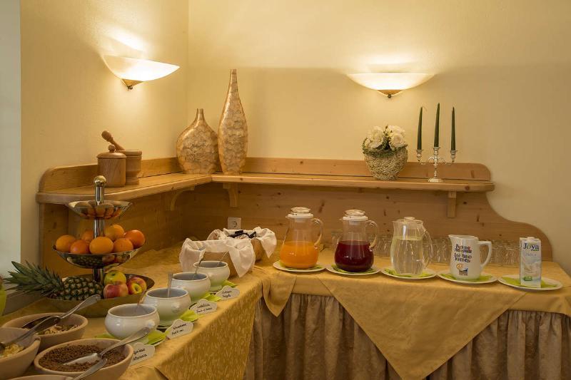 Hotel Reischach بَرونيكو المظهر الخارجي الصورة
